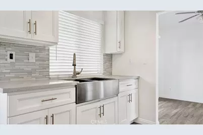 17090 Micallef, Fontana, CA 92336 - Photo 9