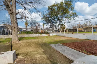1130 Jeffrey St, Bakersfield, CA 93305 - Photo 19