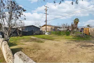 1130 Jeffrey St, Bakersfield, CA 93305 - Photo 21