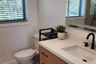 1972 S Corning St, Los Angeles, CA 90034 - Photo 13