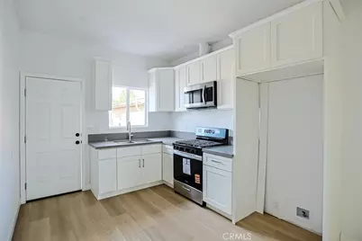 1641 E 50th, Los Angeles, CA 90011 - Photo 11