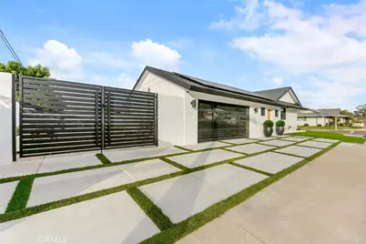 913 Junipero, Costa Mesa, CA 92626 - Photo 43