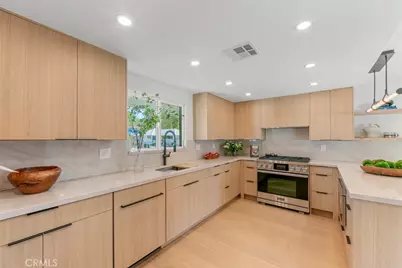 913 Junipero, Costa Mesa, CA 92626 - Photo 9