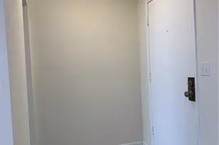 4881 Vista Dr, Huntington Beach, CA 92649 - Photo 9