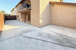 4881 Vista Dr, Huntington Beach, CA 92649 - Photo 23