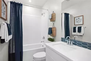 729 E Rte 66, Glendora, CA 91740 - Photo 11