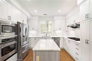 78 Canopy, Irvine, CA 92603 - Photo 5