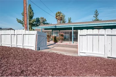 4161 E Holland, Fresno, CA 93726 - Photo 27