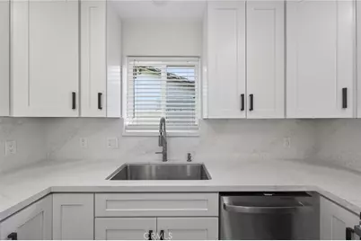 4161 E Holland, Fresno, CA 93726 - Photo 13