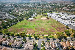 201 Sklar, Ladera Ranch, CA 92694 - Photo 37