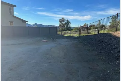 1391 Amanda Glen, Escondido, CA 92029 - Photo 11
