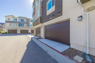 27555 Sanctuary Ct, Stevenson Ranch, CA 91381 - Photo 5