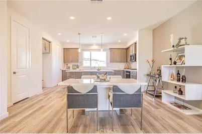 27555 Sanctuary Court, Stevenson Ranch, CA 91381 - Photo 15