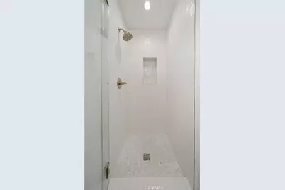 6901 Breeland, Huntington Beach, CA 92647 - Photo 31