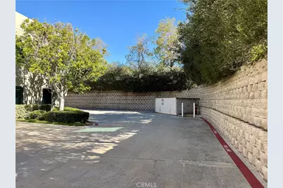 2575 Fortune Way #B, Vista, CA 92081 - Photo 17