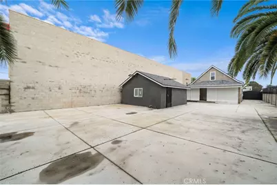 19321 Beach Boulevard, Huntington Beach, CA 92648 - Photo 25