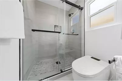 204 Lincoln Ave, Huntington Beach, CA 92648 - Photo 29