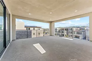 209 Stage, Irvine, CA 92618 - Photo 51