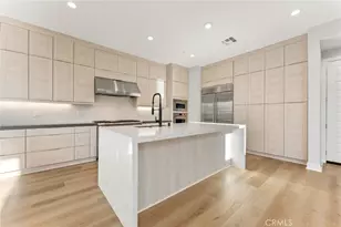 209 Stage, Irvine, CA 92618 - Photo 3