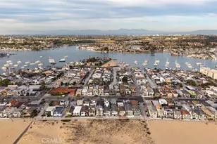 116 E Oceanfront, Newport Beach, CA 92661 - Photo 19