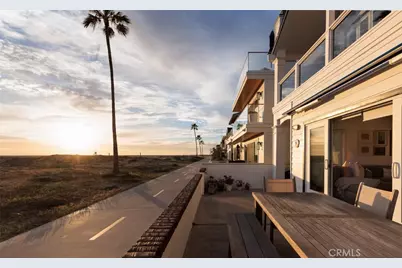 116 E Oceanfront, Newport Beach, CA 92661 - Photo 17