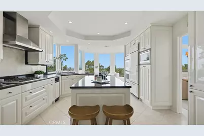 31 Saint Tropez, Newport Beach, CA 92660 - Photo 15