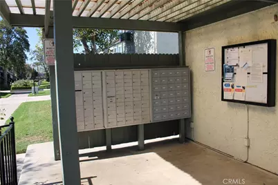 635 N Bristol, Santa Ana, CA 92703 - Photo 9