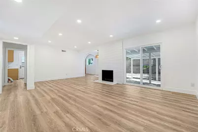 12157 Memphis, Sylmar, CA 91342 - Photo 7