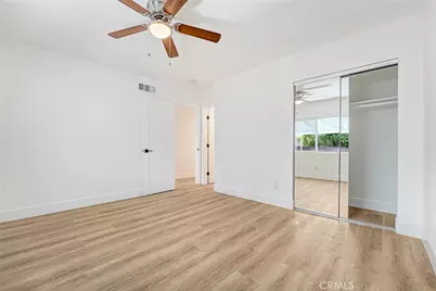 12157 Memphis, Sylmar, CA 91342 - Photo 9