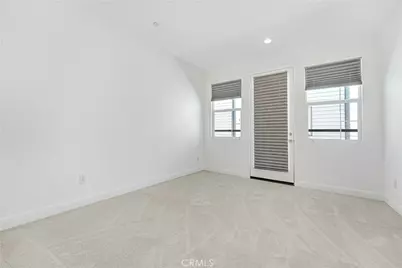 572 E Imperial, El Segundo, CA 90245 - Photo 13