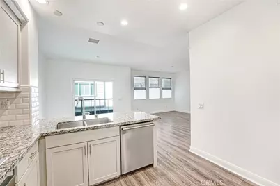 572 E Imperial, El Segundo, CA 90245 - Photo 11