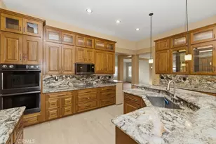 13747 Robinbrook Ct, Eastvale, CA 92880 - Photo 21