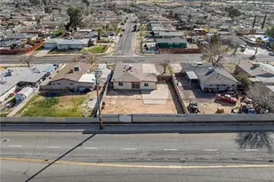 16264 Del Norte Dr, Victorville, CA 92395 - Photo 37