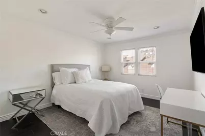 345 University Drive #F4, Costa Mesa, CA 92627 - Photo 7