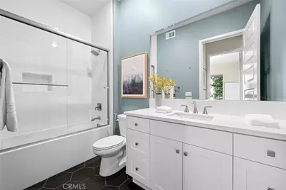 126 Scale, Irvine, CA 92618 - Photo 17