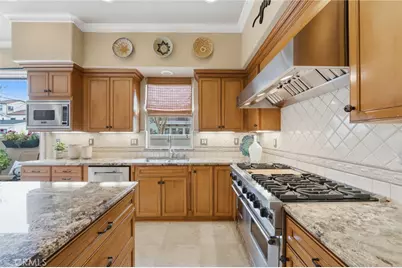 1202 Huntington Street, Huntington Beach, CA 92648 - Photo 11