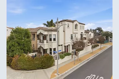 1202 Huntington Street, Huntington Beach, CA 92648 - Photo 1