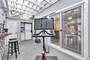 107 Yorktown Ln, Costa Mesa, CA 92626 - Photo 35