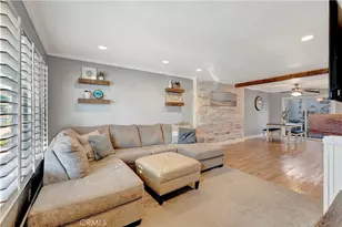 107 Yorktown Ln, Costa Mesa, CA 92626 - Photo 13