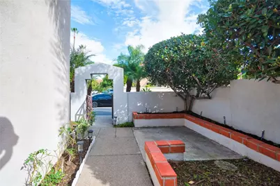 19 Las Cruces, Irvine, CA 92614 - Photo 3