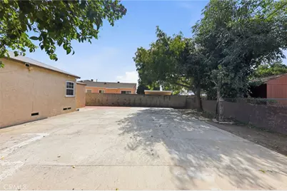 8113 Noble, Panorama City, CA 91402 - Photo 5