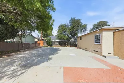 8113 Noble, Panorama City, CA 91402 - Photo 7