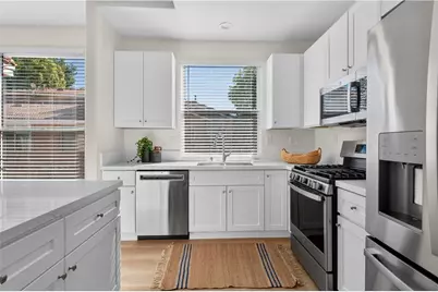 7733 E Portofino, Anaheim, CA 92808 - Photo 9