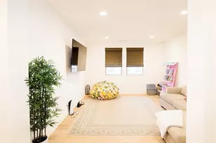 279 Barnes, Tustin, CA 92782 - Photo 3