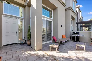 19328 Surfwave Dr, Huntington Beach, CA 92648 - Photo 3