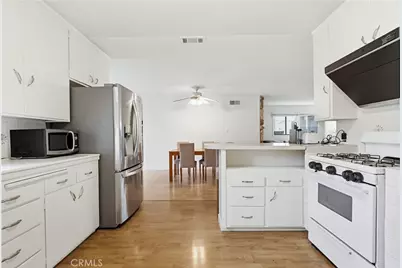 3700 S Bentley, Los Angeles, CA 90034 - Photo 9