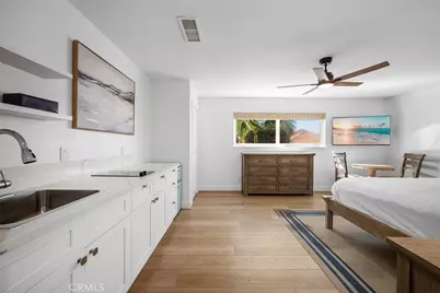 700 E Oceanfront, Newport Beach, CA 92661 - Photo 11