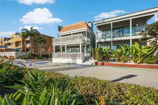 700 E Oceanfront, Newport Beach, CA 92661 - Photo 9