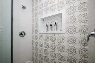 700 E Oceanfront, Newport Beach, CA 92661 - Photo 19