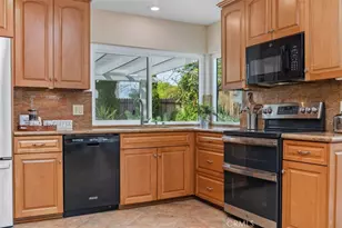 24181 Novia Cir, Mission Viejo, CA 92691 - Photo 15